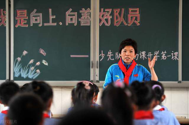 当天，现场播放了黄淘淘主演的电影《妈妈咪鸭》一分钟视频，吸引众多客户驻足观看，此次品牌展的亮相帮助;妈妈咪鸭这一IP拓展了品牌影响力